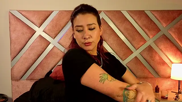 _kelly_hous36's cam snapshot