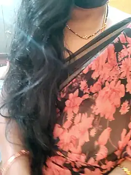 Hotgirlindian52's cam snapshot