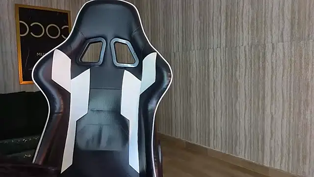 clementine_t's cam snapshot