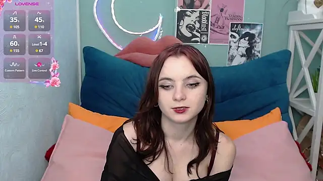 VivienneRo's cam snapshot