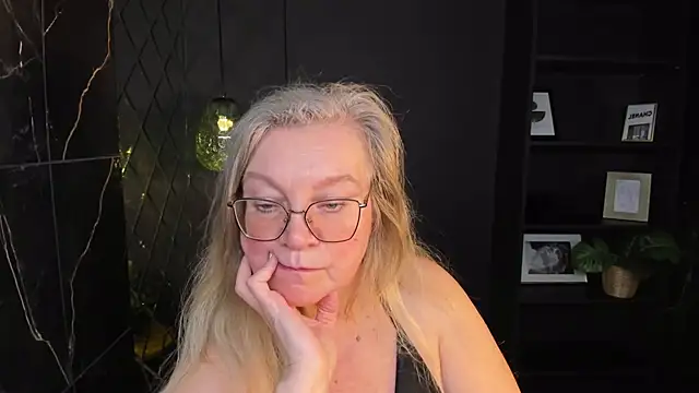 NataliMellow's cam snapshot