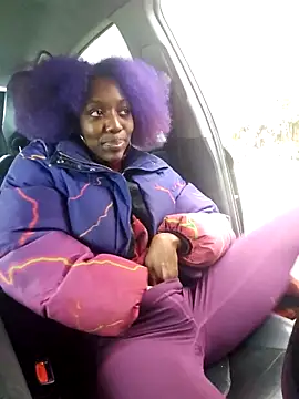 oliviaprettypussy's cam snapshot