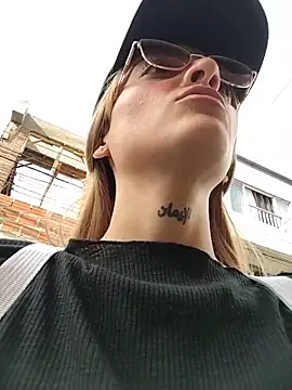 Dani-peggin's cam snapshot