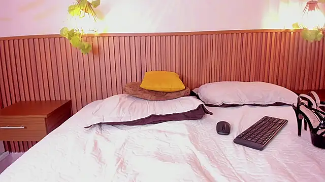 Charlote_masson's cam snapshot