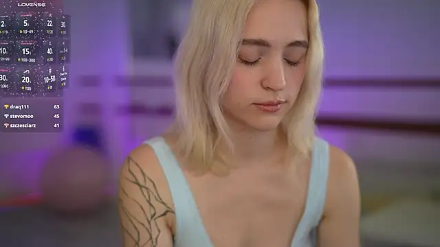 lolly_pie's cam snapshot