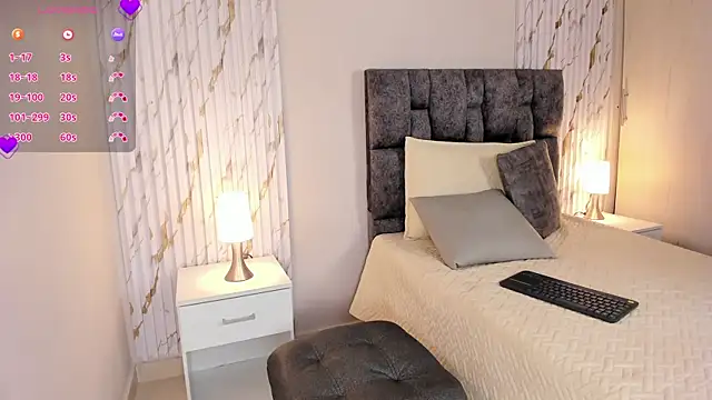 MissVioleet_'s cam snapshot