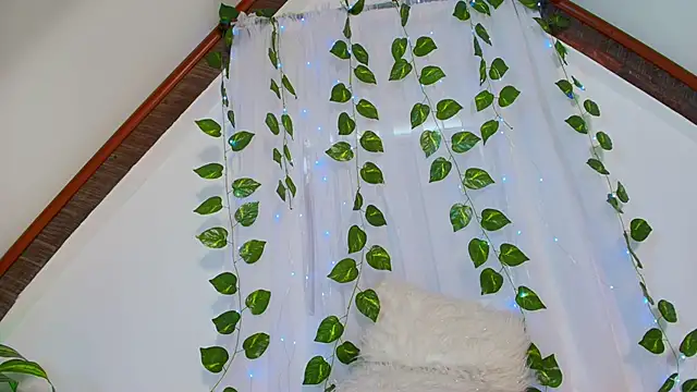 lucia_sweeet's cam snapshot