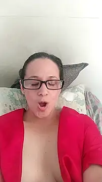 nicolle_milf1978's cam snapshot