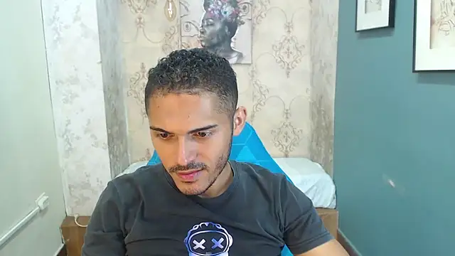 Derek_Storm_'s cam snapshot