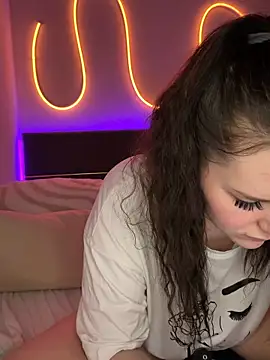 Mila-Jasmin's cam snapshot