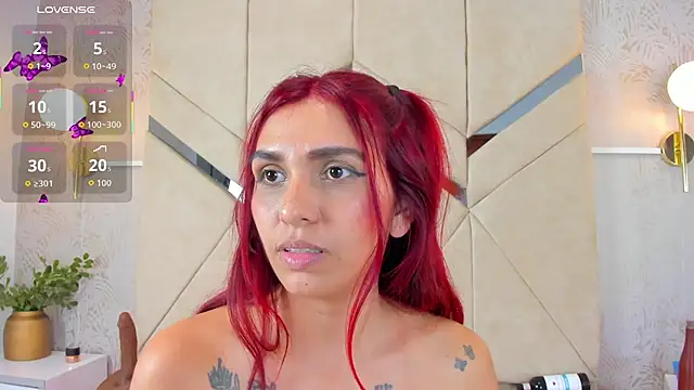 LiaVelez live sex cam