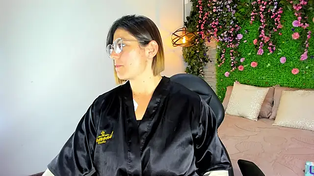 SarahDeyvis's cam snapshot