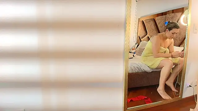 zarah_andrew__'s cam snapshot