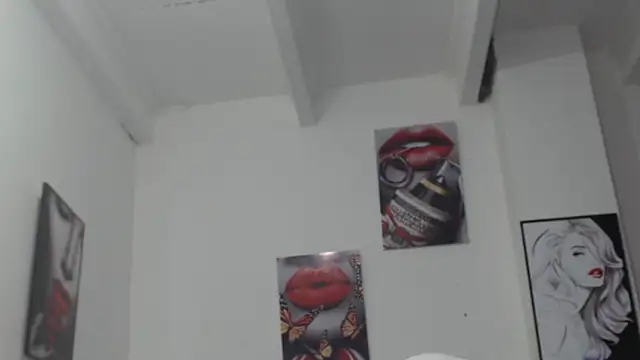 Lily_Jone7's cam snapshot