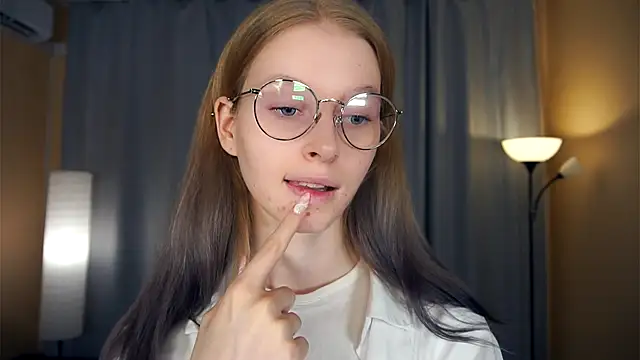 ToyaPletz's cam snapshot