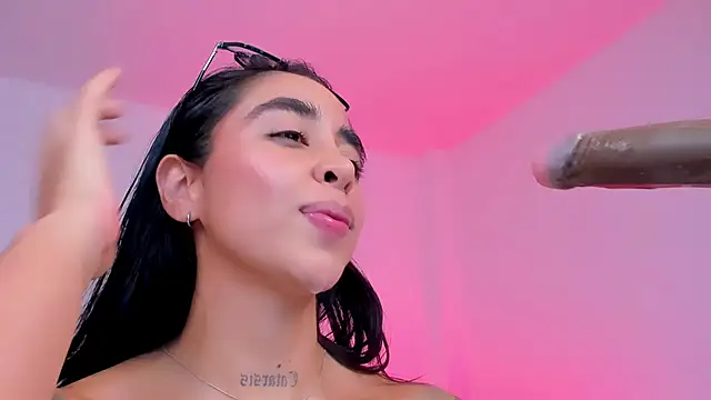 sophierooy22's cam snapshot