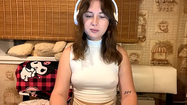 Tessa_Muse's cam snapshot