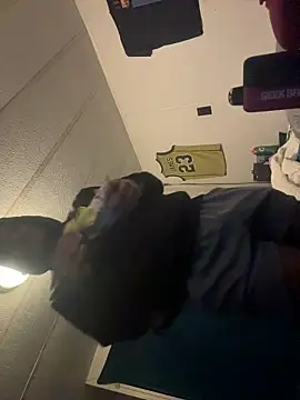 playboyy20's cam snapshot