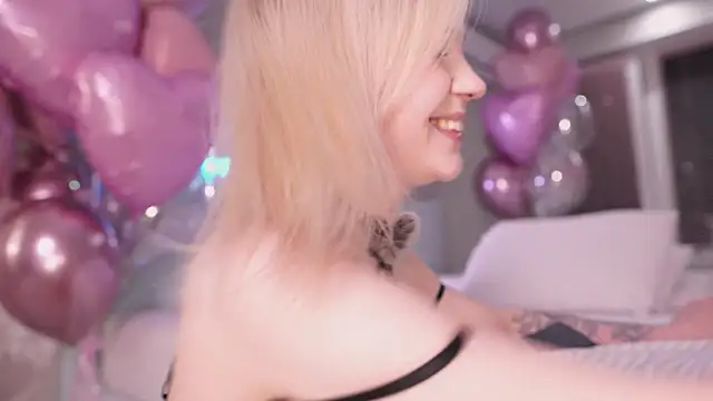 NinaMint's cam snapshot