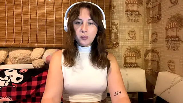 Tessa_Muse's cam snapshot