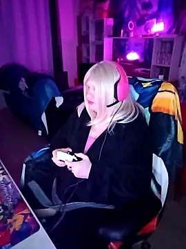 JulietteMaitresse live sex cam