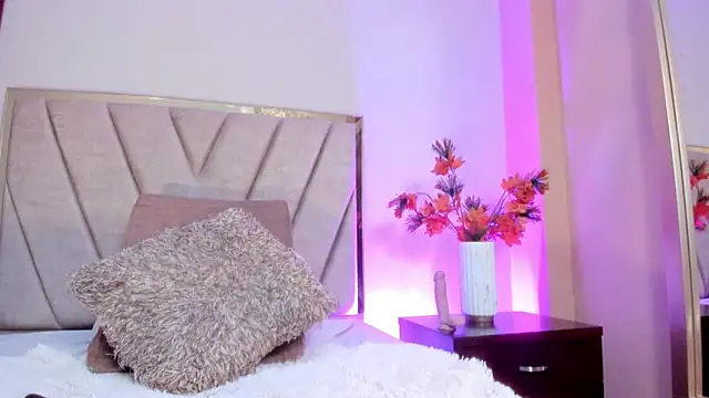 MiaHertz's cam snapshot