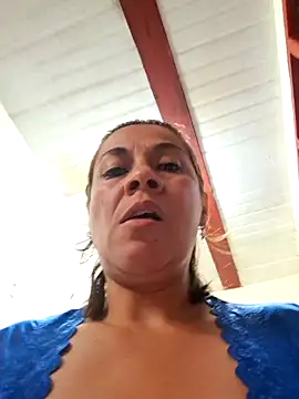 Zaralu_'s cam snapshot