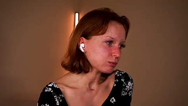 Liuba_Fox's cam snapshot