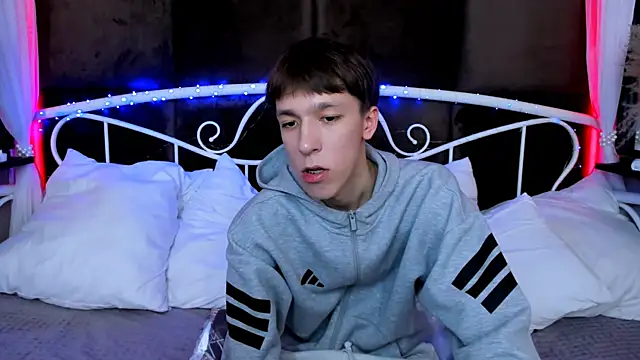 MarkBranston live sex cam