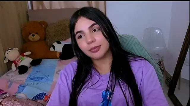 _elenna's cam snapshot