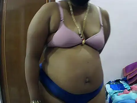 Potti-model-81's cam snapshot