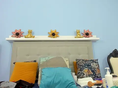 monalind220's cam snapshot