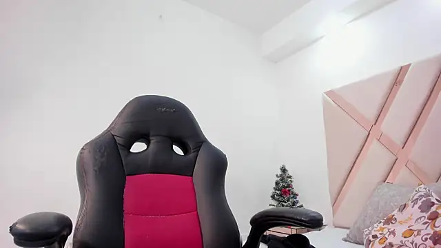 cloe_spencerr's cam snapshot