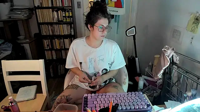 Rosiee69_'s cam snapshot