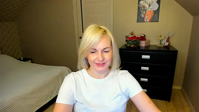 Alicee_Gracee's cam snapshot