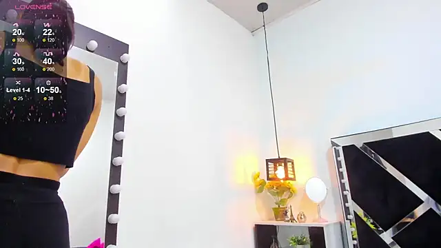 iisabella_noa's cam snapshot