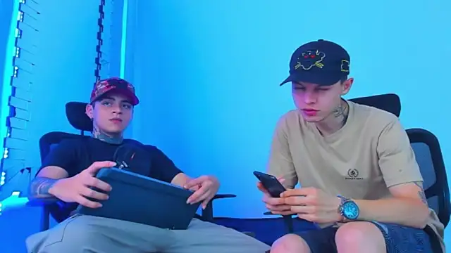 HOT_boy2025 live sex cam