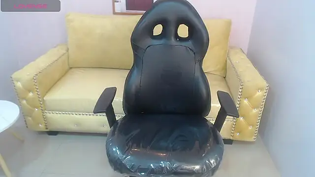 bellatrix_ch's cam snapshot