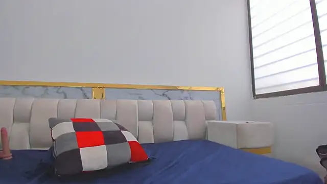 Hanna_lens's cam snapshot