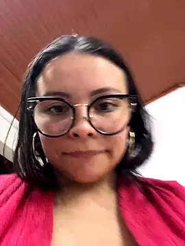 Megan_05_'s cam snapshot