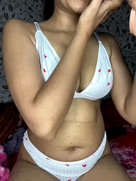 Pretty_doll25 live sex cam