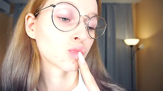 ToyaPletz's cam snapshot