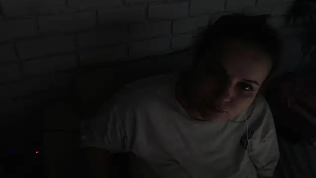 Crazyy_girl_'s cam snapshot