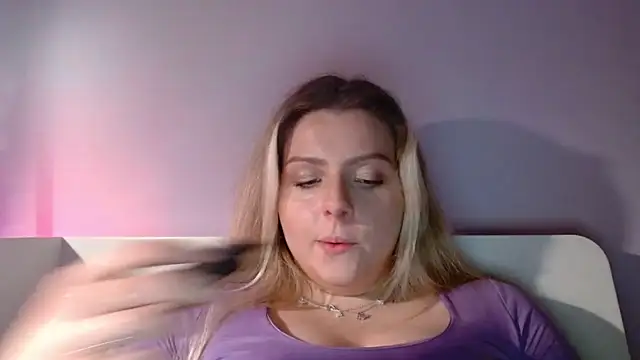 BritneySensual's cam snapshot