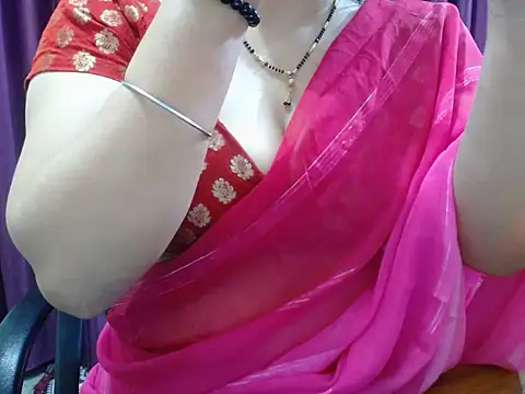 Tanvi_05's cam snapshot