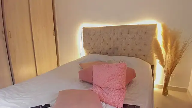 mariam_hill's cam snapshot