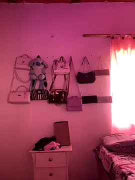 Rachellcooperrr's cam snapshot