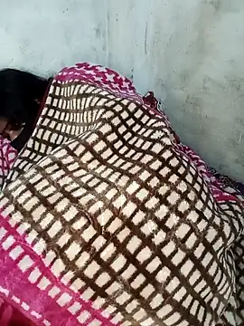 V_HOT_CUTE's cam snapshot