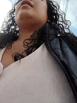 You-sexy-starr's cam snapshot