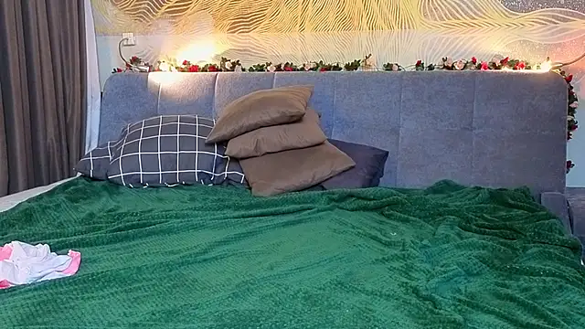 GiannaSky's cam snapshot